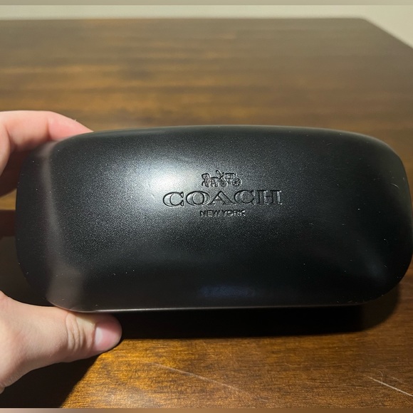 Coach Sunglasses HC8232 L1010 - Picture 3 of 7